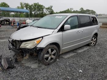  Salvage Volkswagen Routan