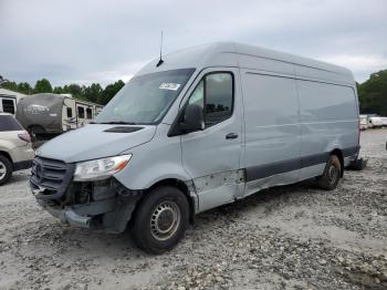  Salvage Mercedes-Benz Sprinter
