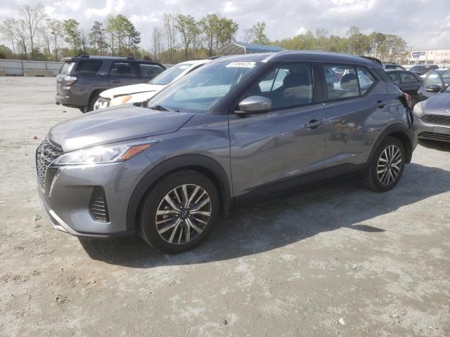  Salvage Nissan Kicks