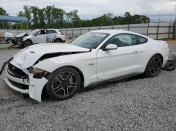  Salvage Ford Mustang