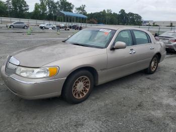  Salvage Lincoln Towncar