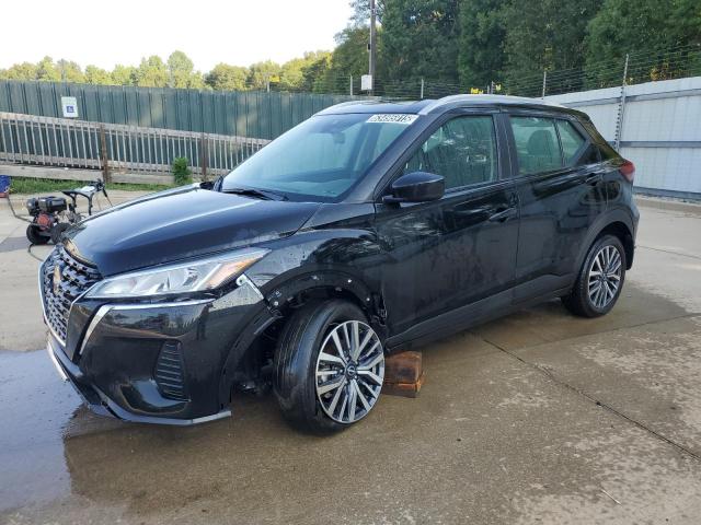  Salvage Nissan Kicks