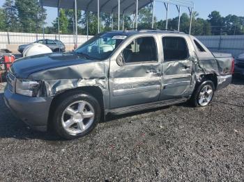  Salvage Chevrolet Avalanche