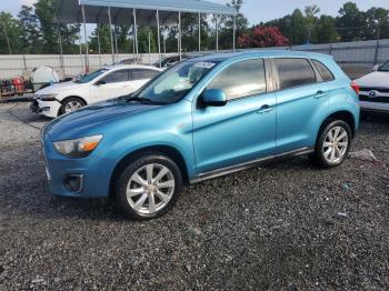  Salvage Mitsubishi Outlander