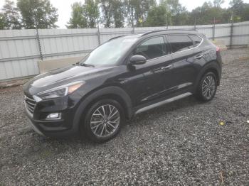  Salvage Hyundai TUCSON