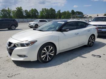  Salvage Nissan Maxima