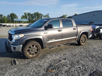  Salvage Toyota Tundra