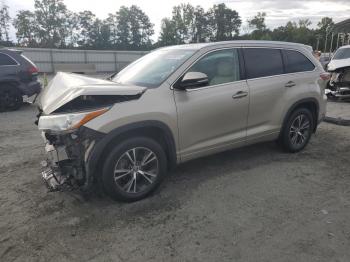  Salvage Toyota Highlander
