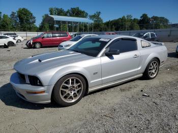  Salvage Ford Mustang