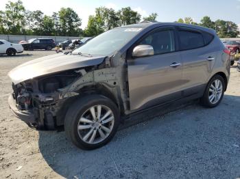  Salvage Hyundai TUCSON