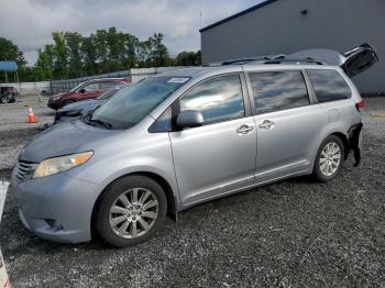  Salvage Toyota Sienna