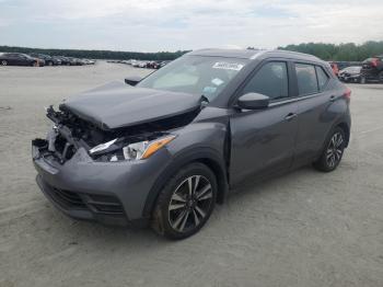  Salvage Nissan Kicks
