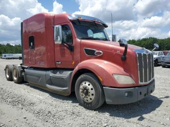  Salvage Peterbilt 579
