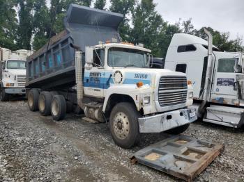  Salvage Ford Lt9000