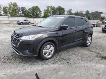  Salvage Nissan Kicks