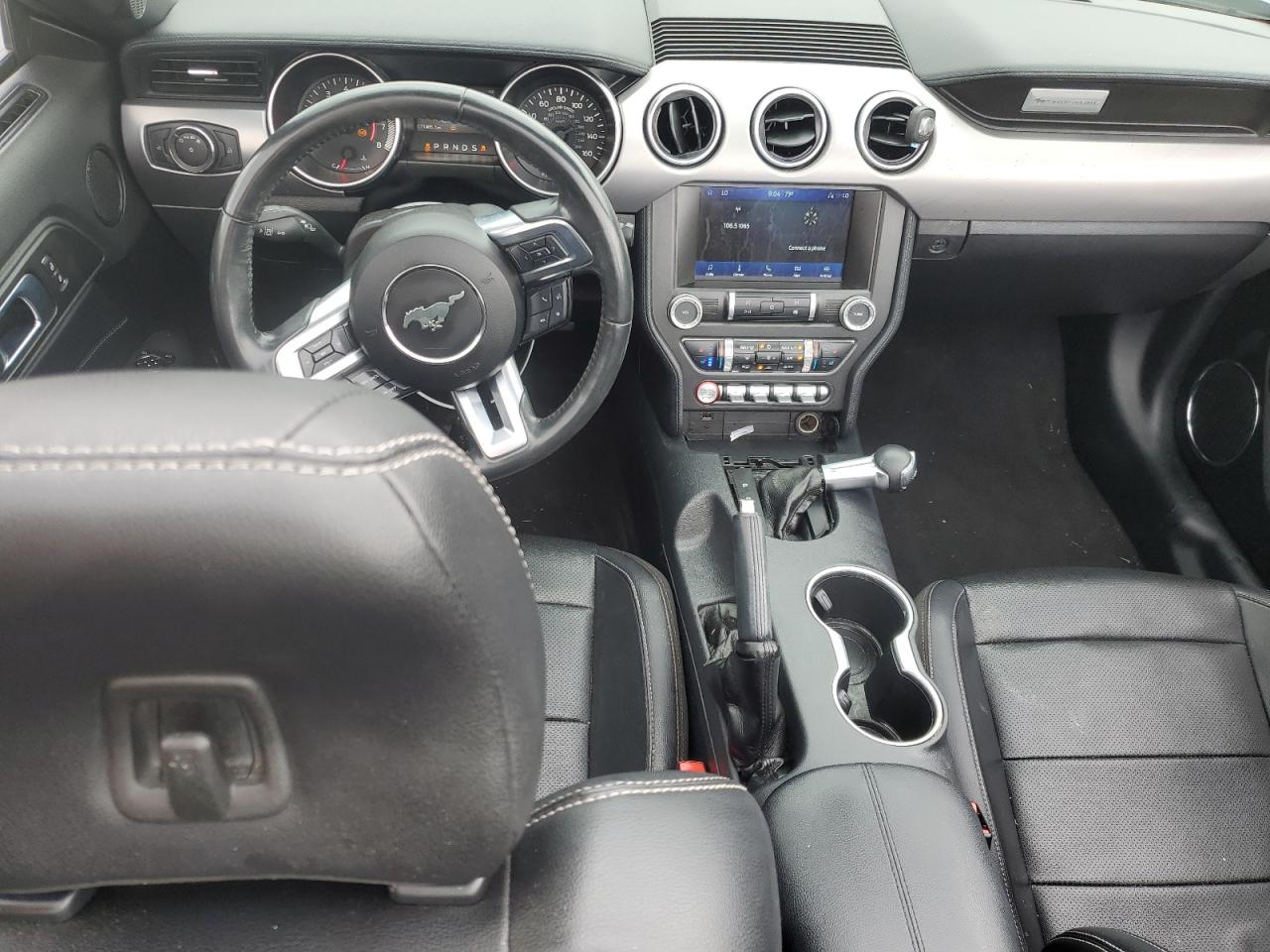 Ford Mustang Image 8