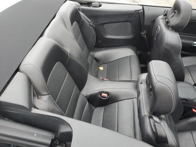 Ford Mustang Image 5