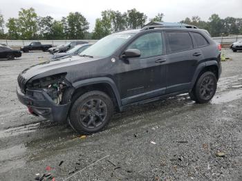  Salvage Jeep Cherokee