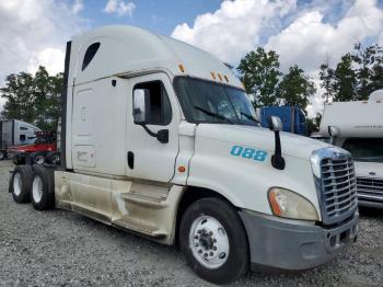  Salvage Freightliner Cascadia 1