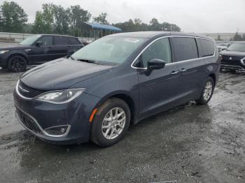  Salvage Chrysler Pacifica