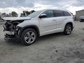  Salvage Toyota Highlander