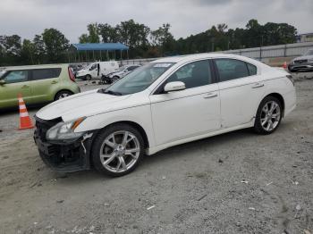  Salvage Nissan Maxima