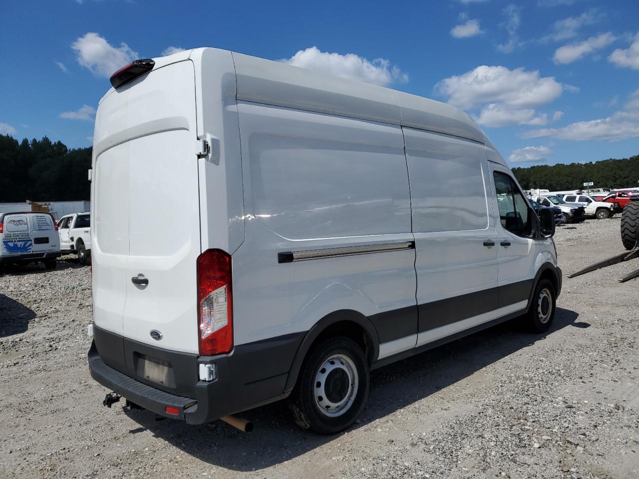 Ford Transit T-250 Image 2