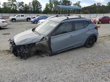  Salvage Nissan Kicks