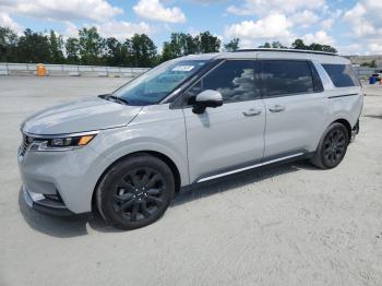  Salvage Kia Carnival