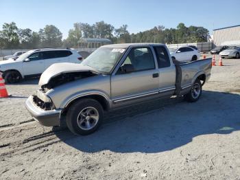  Salvage Chevrolet S-10