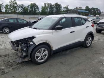  Salvage Nissan Kicks
