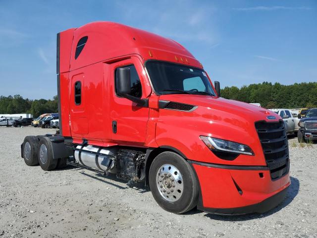  Salvage Freightliner Cascadia 1