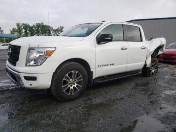  Salvage Nissan Titan