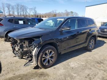  Salvage Toyota Highlander