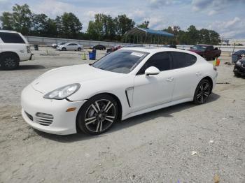  Salvage Porsche Panamera