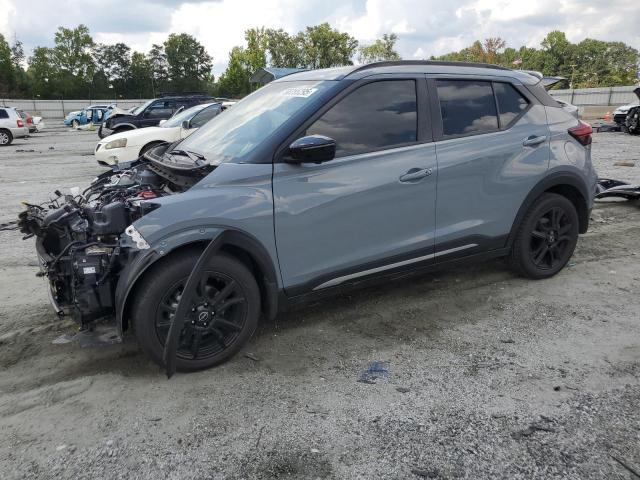  Salvage Nissan Kicks