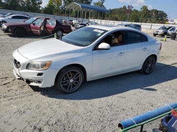  Salvage Volv S60