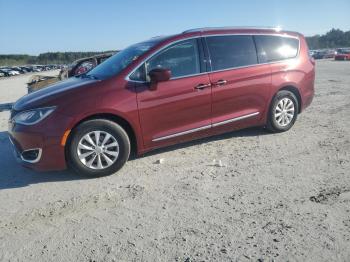  Salvage Chrysler Pacifica