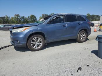  Salvage Toyota Highlander