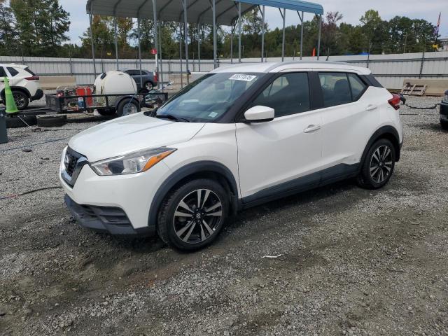  Salvage Nissan Kicks
