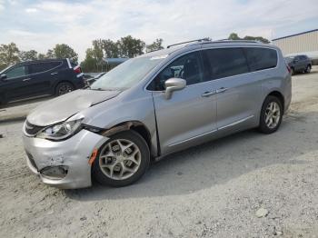  Salvage Chrysler Pacifica
