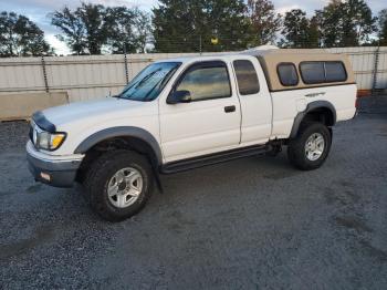  Salvage Toyota Tacoma