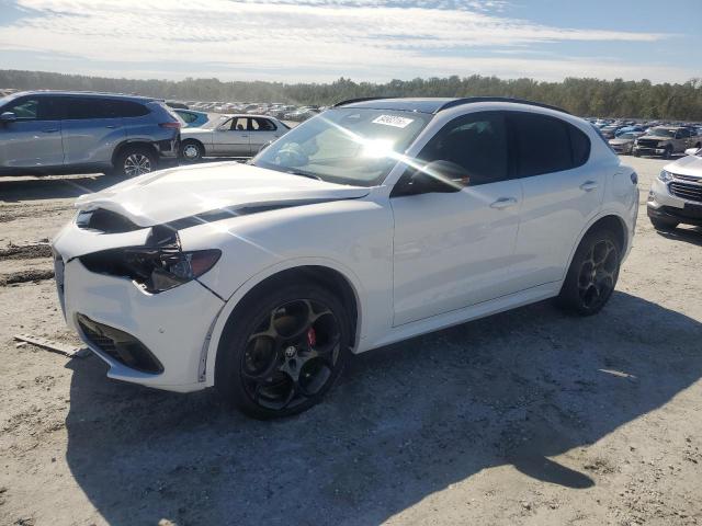  Salvage Alfa Romeo Stelvio Tr