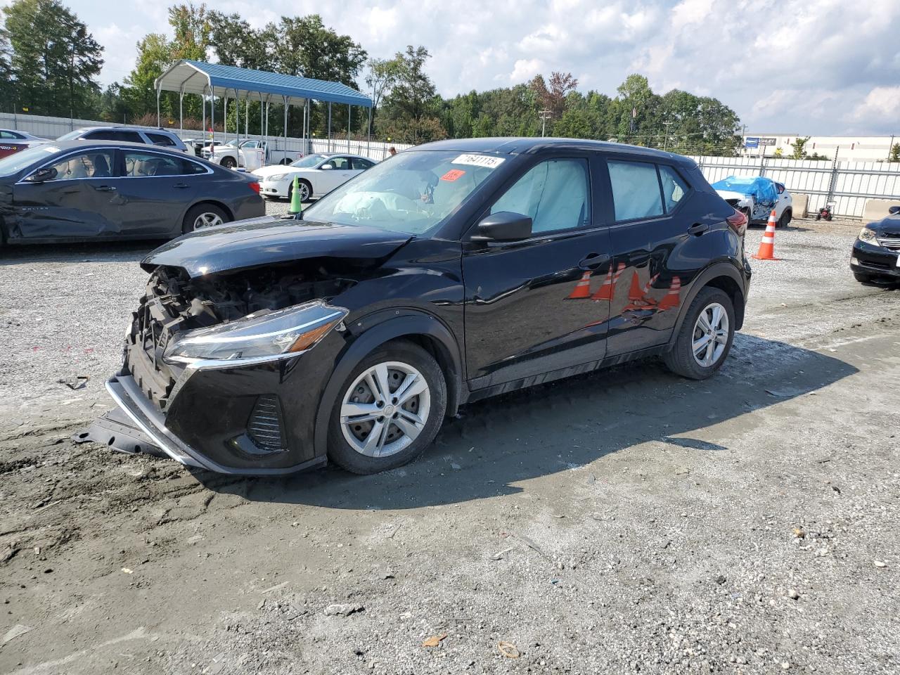 Nissan Kicks S Image 1