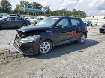  Salvage Nissan Kicks