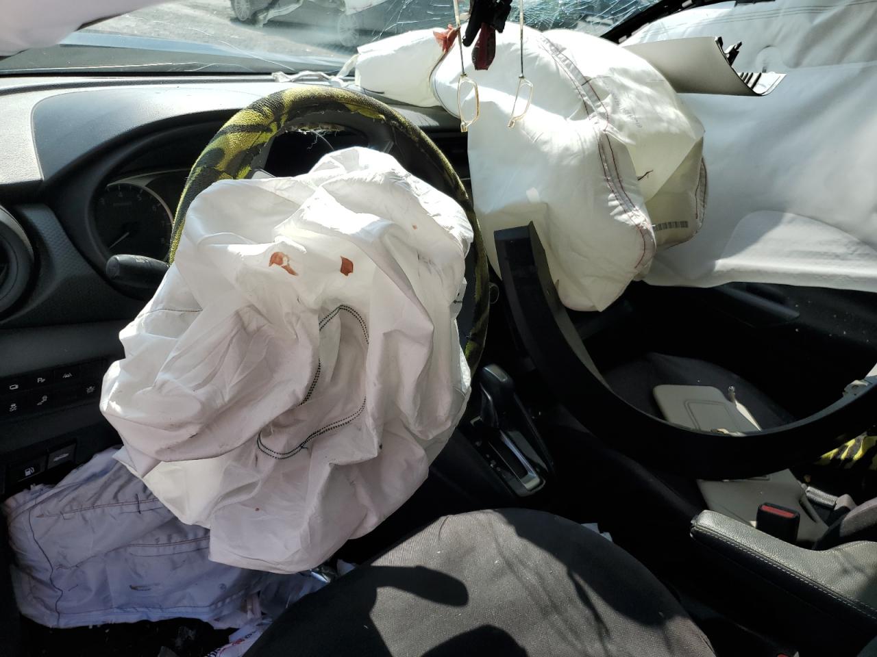 Nissan Kicks S Image 5