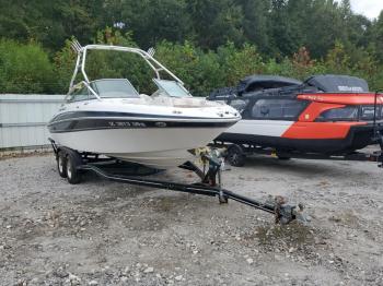  Salvage Four Winns Boat