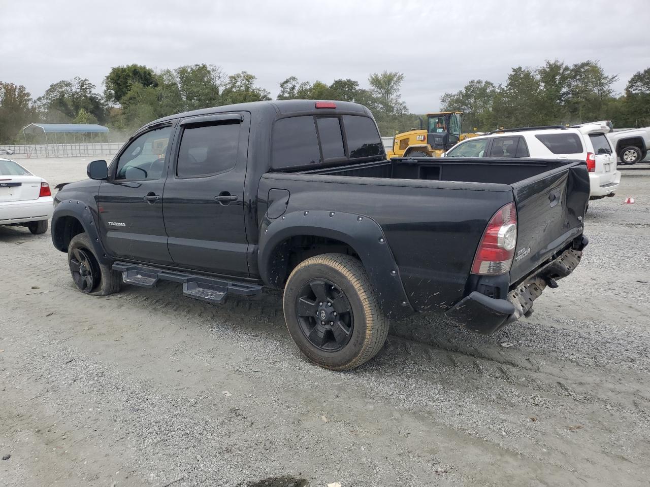 Toyota Tacoma Double Cab Image 4