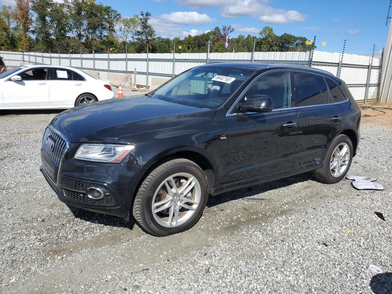 Audi Q5 Premium Plus Image 1