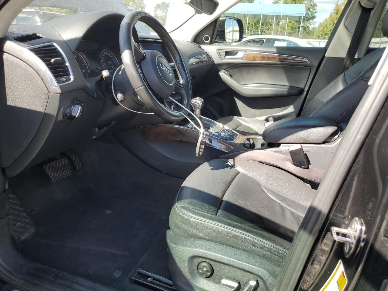 Audi Q5 Premium Plus Image 5